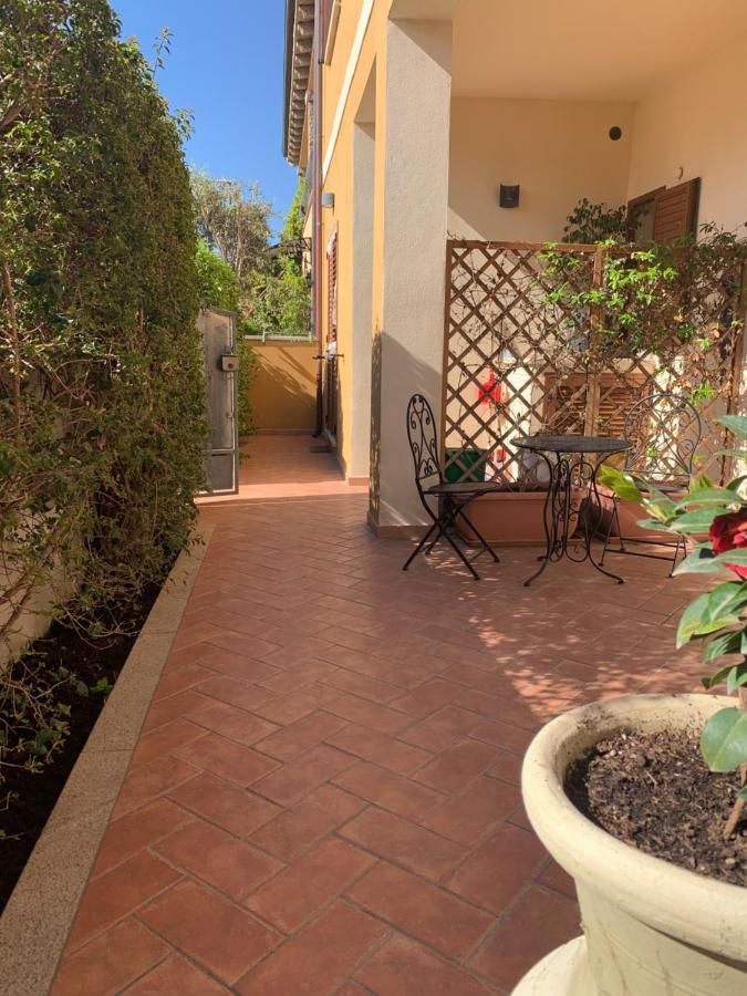 Hôtel Casa Frencis à Olbia Extérieur photo