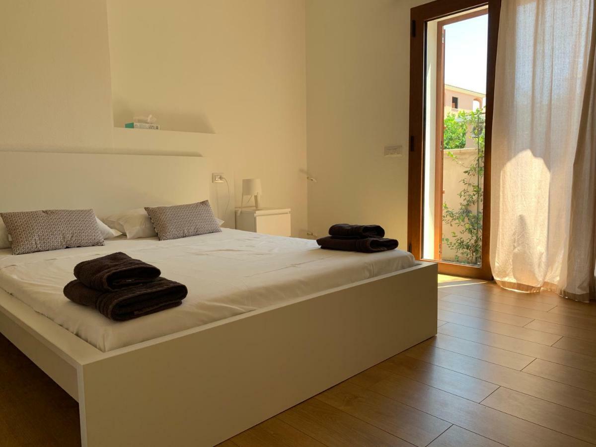 Hôtel Casa Frencis à Olbia Extérieur photo